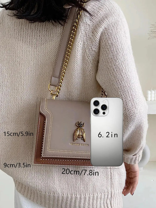 Women's Elegant Crossbody Bag with Metal Bee Decor and Chain Strap, Vintage Bee Square Underarm Shoulder Bag, Minimalist Shoulder Bag with Clean Seam Design, Trendy Everyday Crossbody Bag, Chain Crossbody Bags, Crossbody Fashion Bag